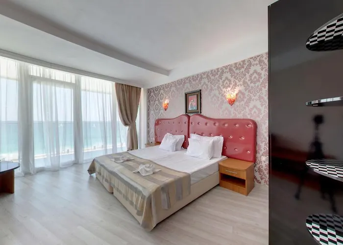 Sirius And 瓦爾納